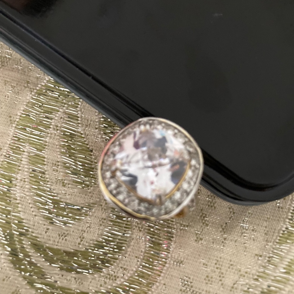 Women’s Rings - Picture 4 of 5